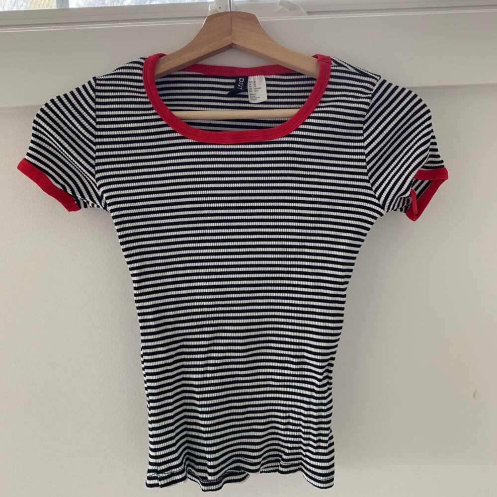 black and white stripe tee